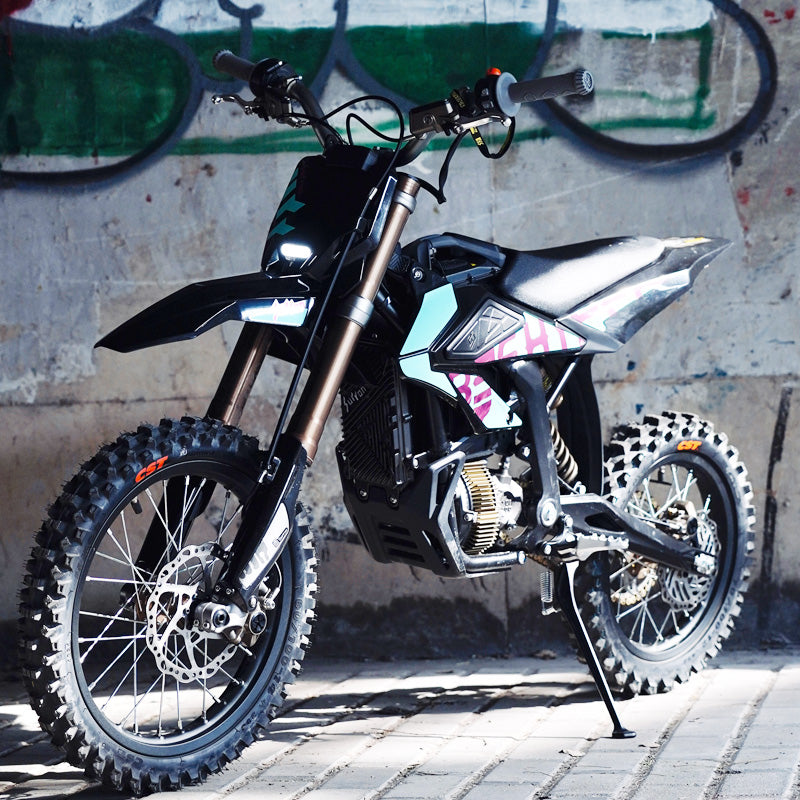 Surron 2025 Hyper Bee Electric Dirt Bike